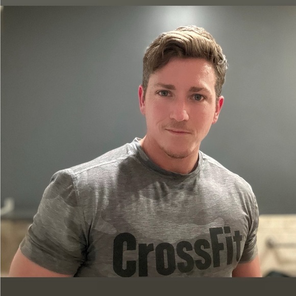 Meet your Posher, Nik - Picture 1 of 1